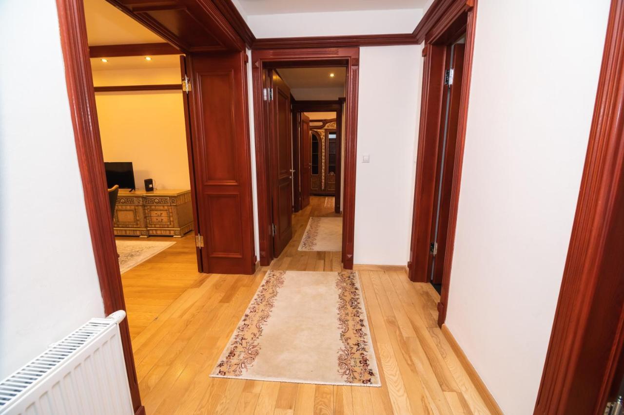 Heart Of Ferhadija Apartment Sarajevo Exterior photo